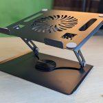Laptop stand